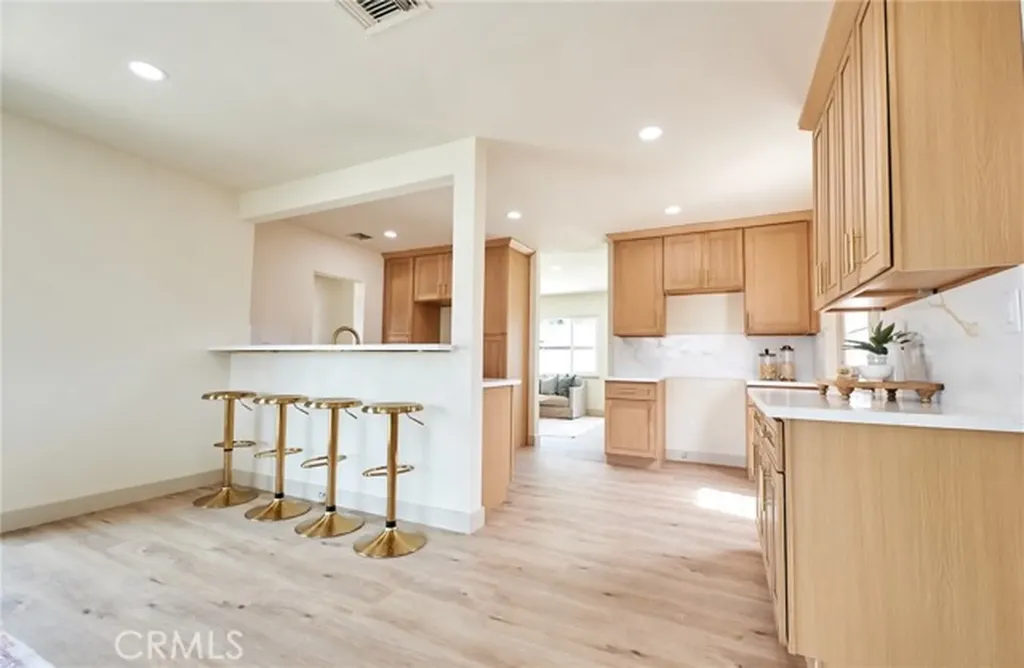 10037 Geneva Montclair CA 91763