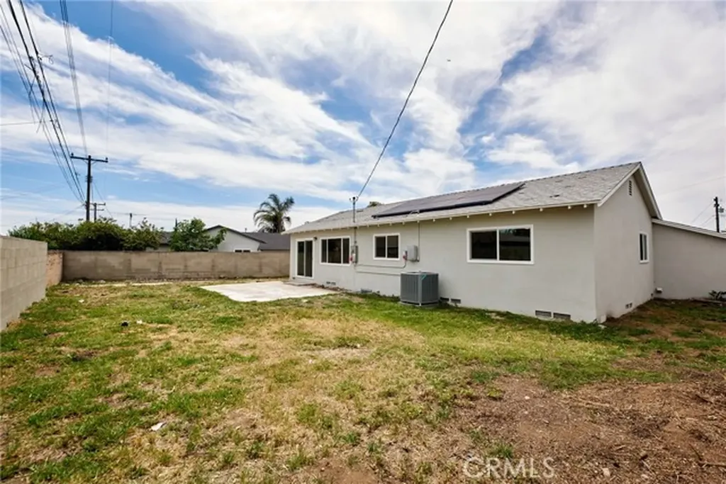 10037 Geneva Montclair CA 91763