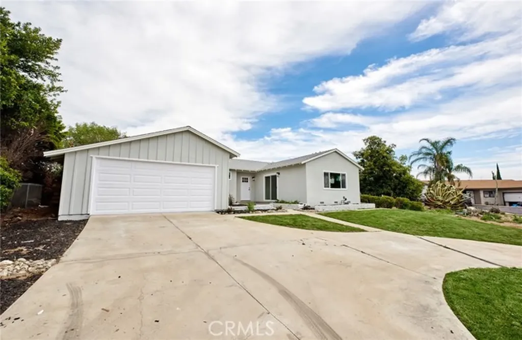 10037 Geneva Montclair CA 91763