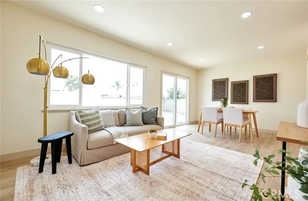 10037 Geneva Montclair CA 91763