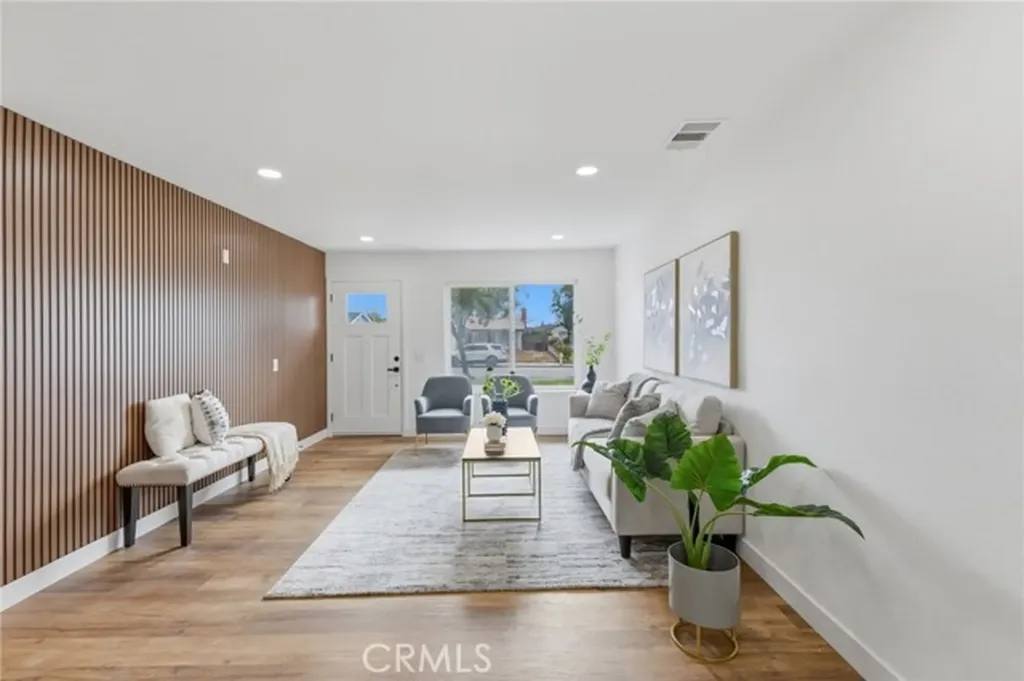 10046 Tudor Montclair CA 91763