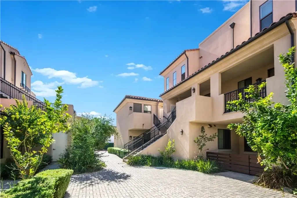 8951 Monte Vista Avenue Montclair CA 91763