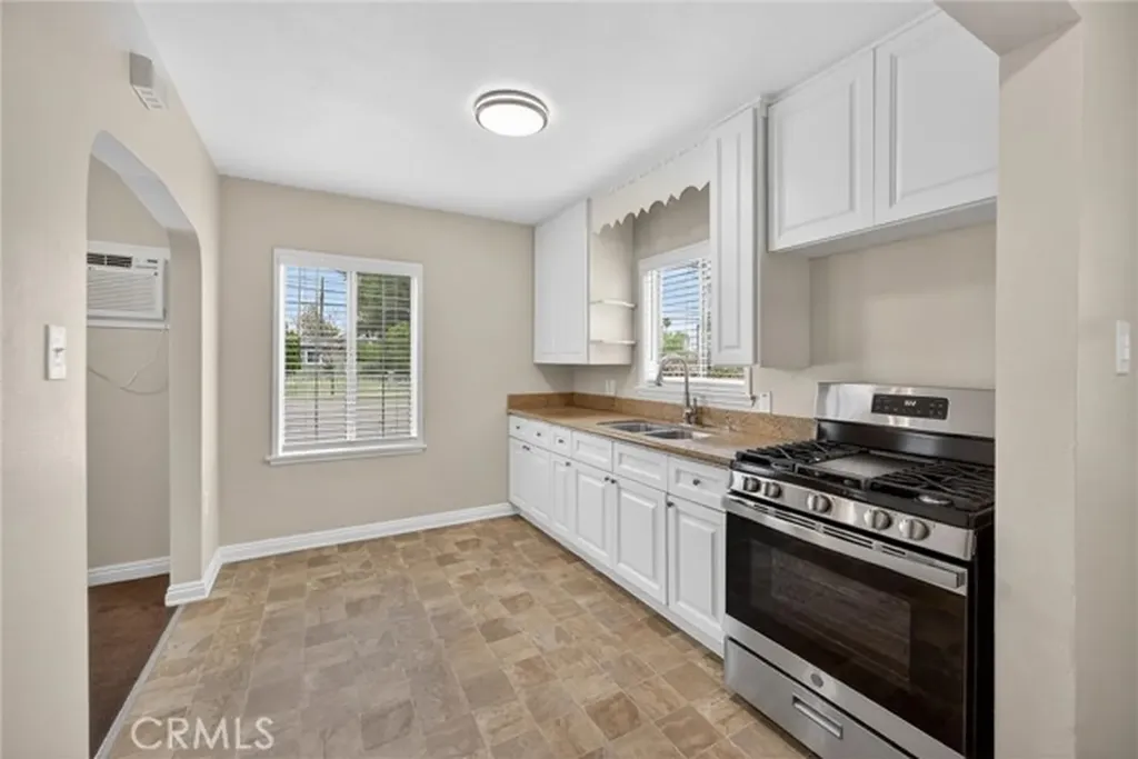 5689 Orchard Street Montclair CA 91763