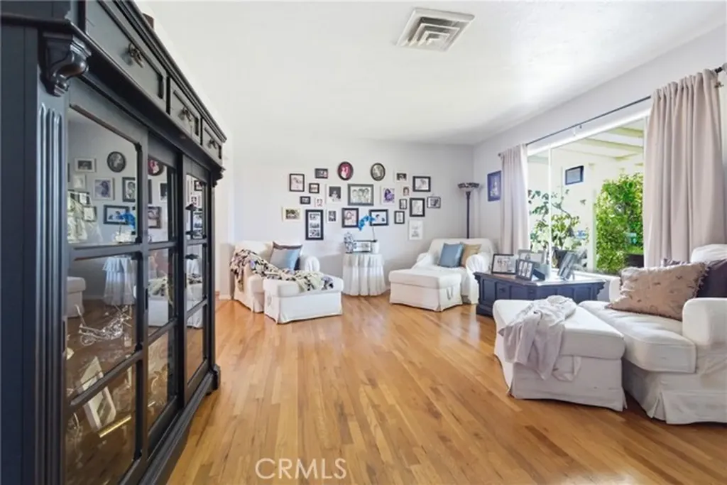 5506 Harvard Montclair CA 91763