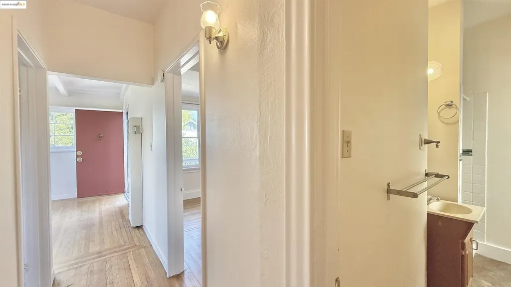 6446 Colby Street Oakland CA 94618