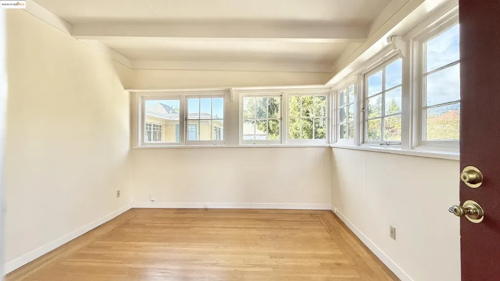 6446 Colby Street Oakland CA 94618