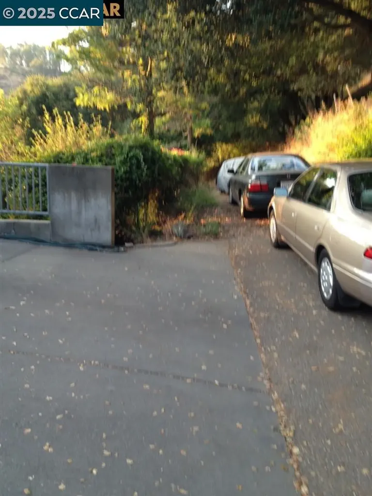 0 Ruthland Oakland CA 94611