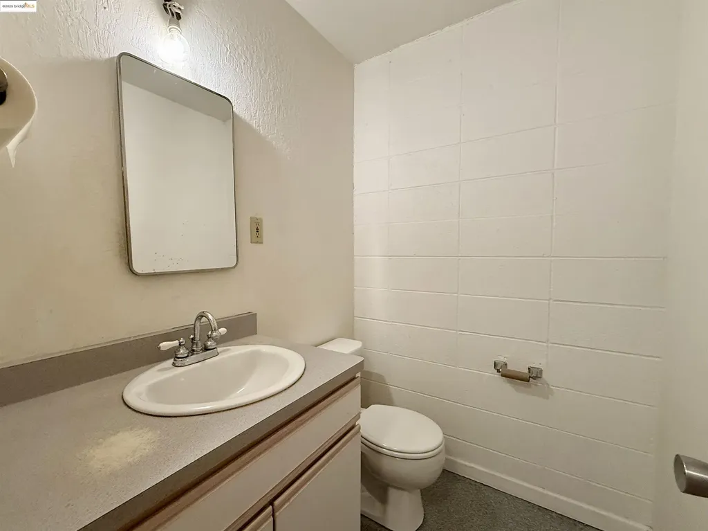 928 San Pablo Avenue Albany CA 94706