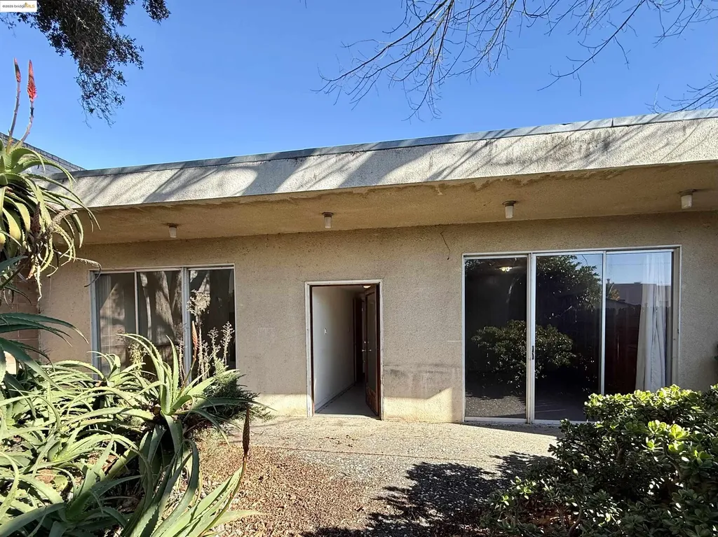 928 San Pablo Avenue Albany CA 94706