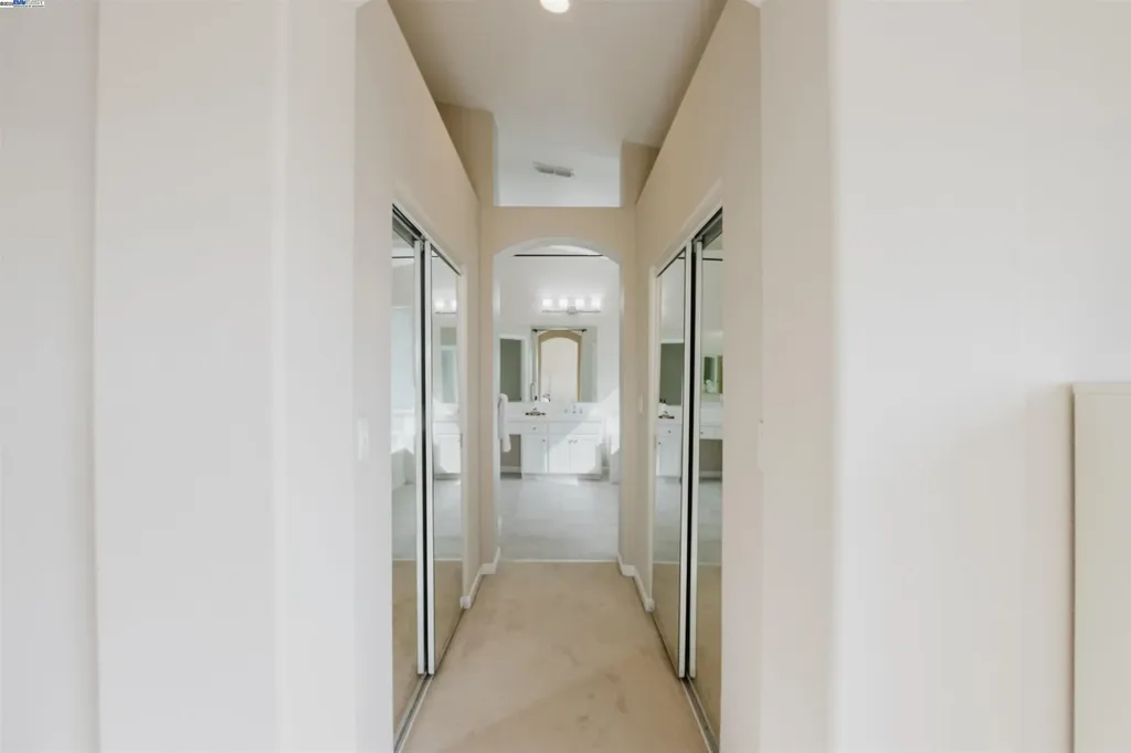 25657 Crestfield Drive Castro Valley CA 94552