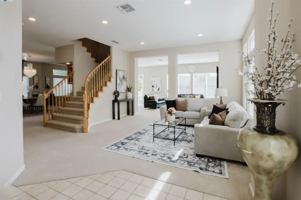 25657 Crestfield Drive Castro Valley CA 94552