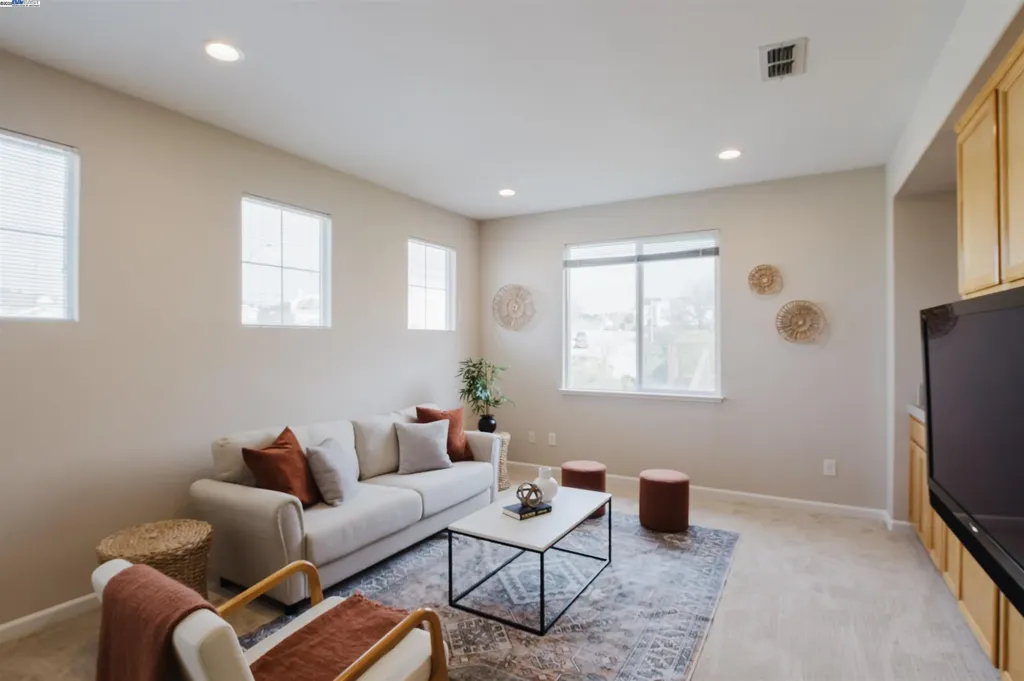 25657 Crestfield Drive Castro Valley CA 94552