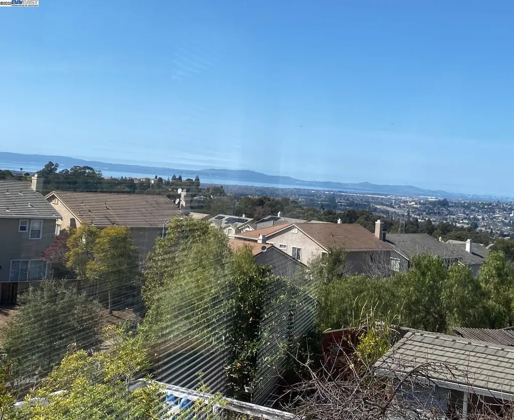 25657 Crestfield Drive Castro Valley CA 94552