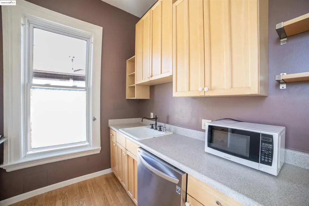 1009 Madison Street Oakland CA 94607