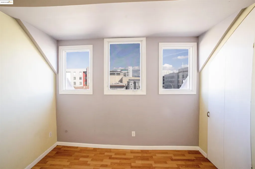 1009 Madison Street Oakland CA 94607