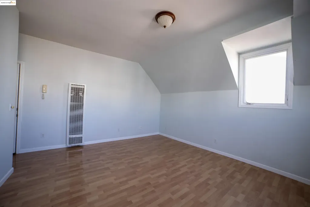 1009 Madison Street Oakland CA 94607