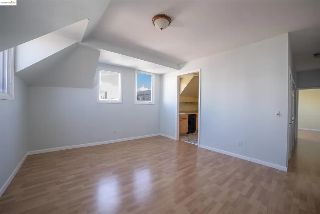 1009 Madison Street Oakland CA 94607
