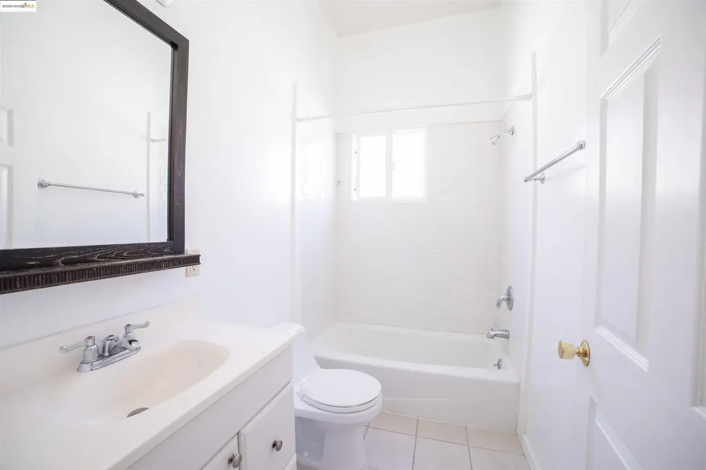 1009 Madison Street Oakland CA 94607
