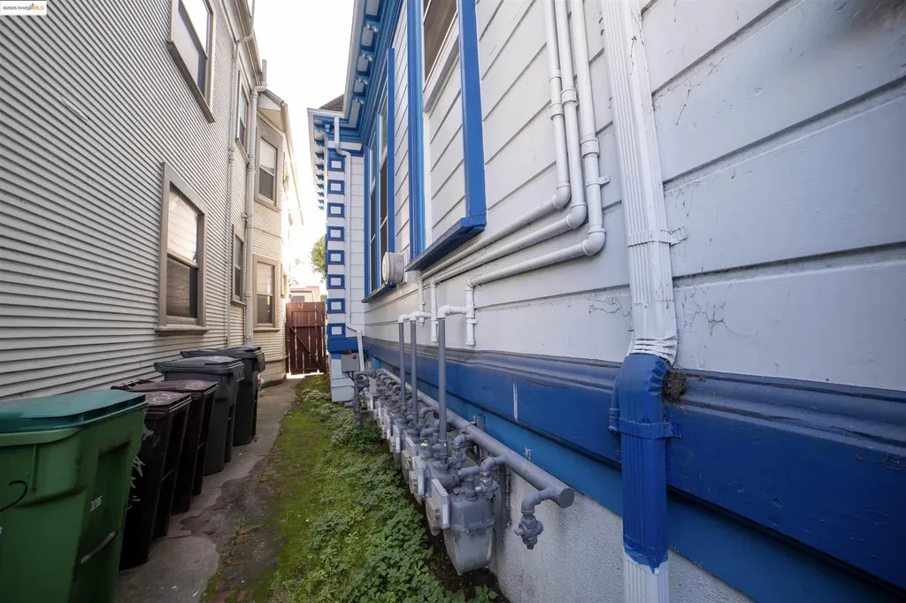 1009 Madison Street Oakland CA 94607