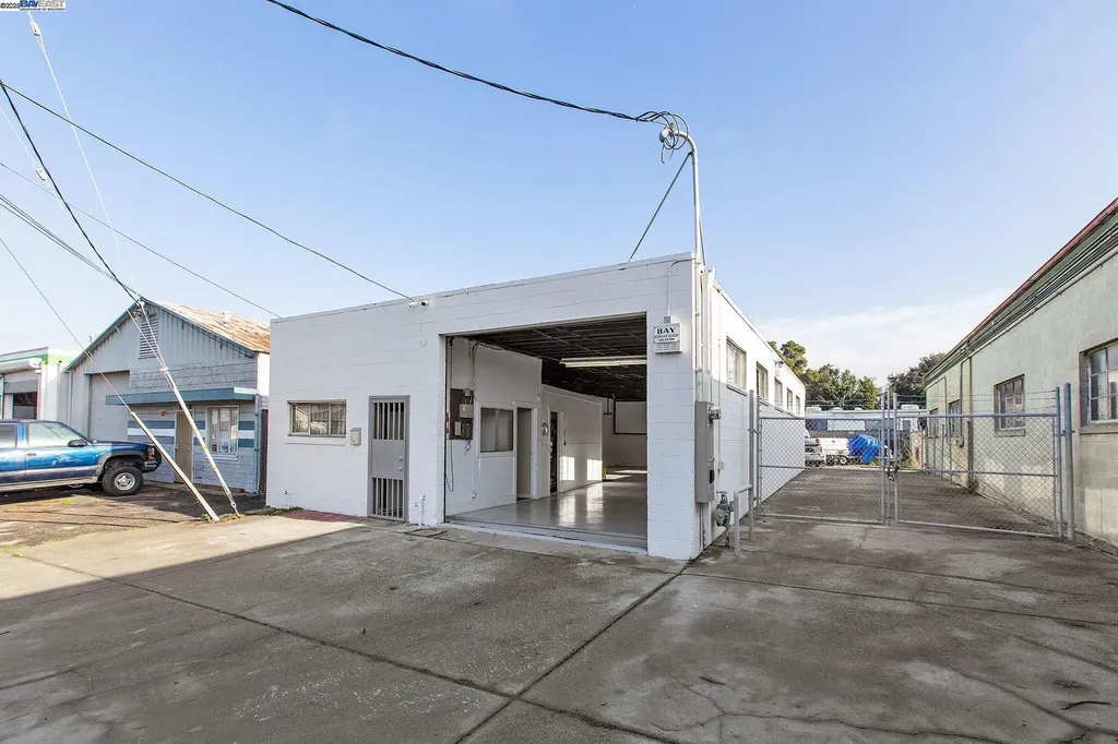 1688 Timothy Drive San Leandro CA 94577