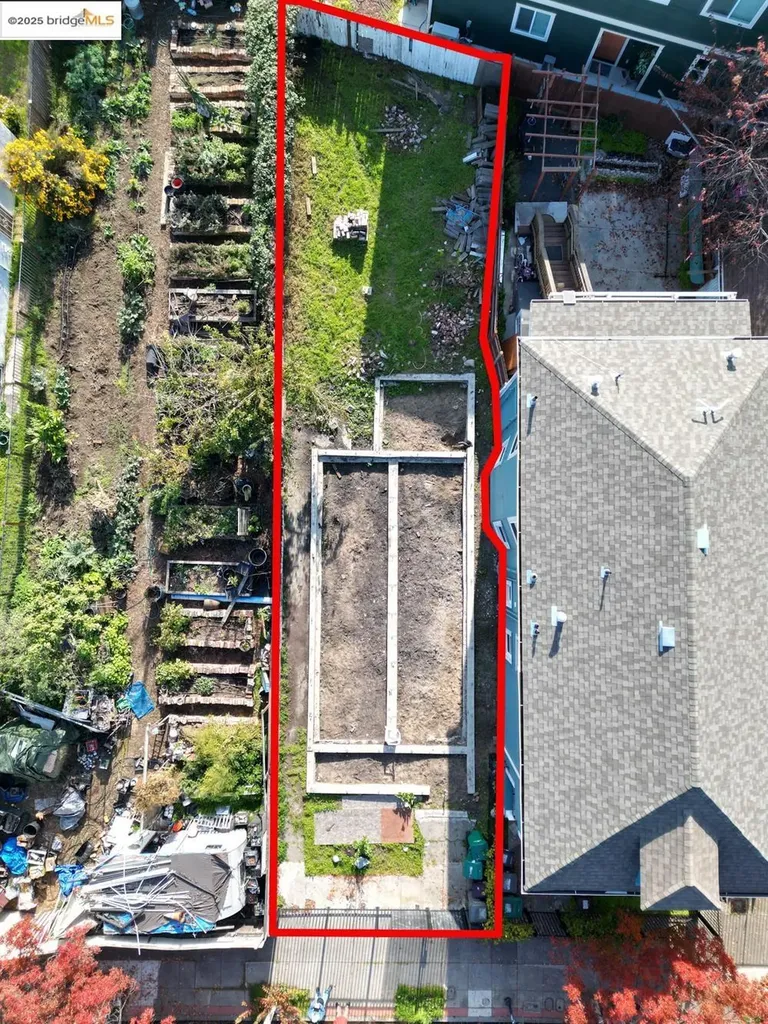 1633 8th Street Oakland CA 94607