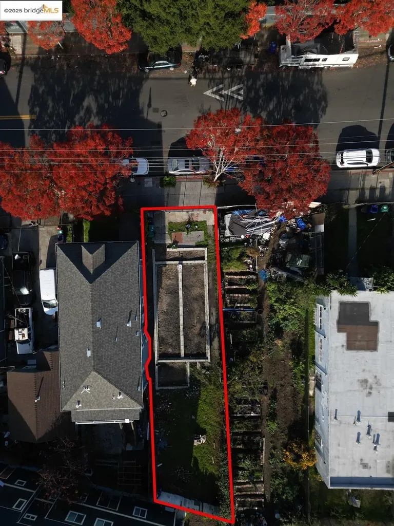 1633 8th Street Oakland CA 94607