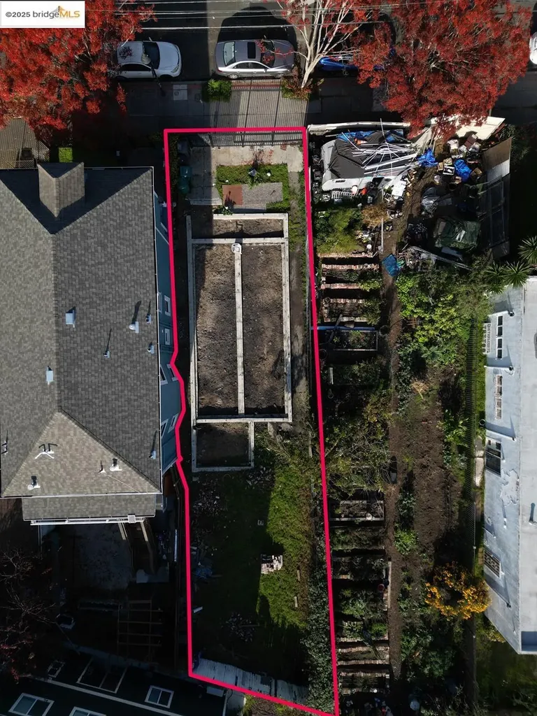 1633 8th Street Oakland CA 94607