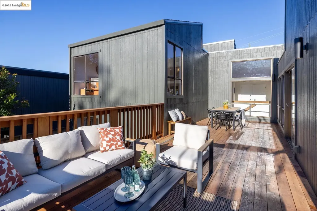 568 Vistamont Avenue Berkeley CA 94708