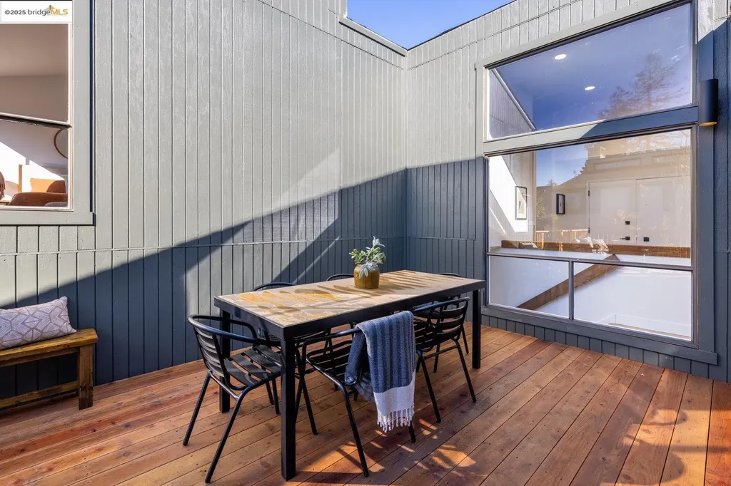 568 Vistamont Avenue Berkeley CA 94708