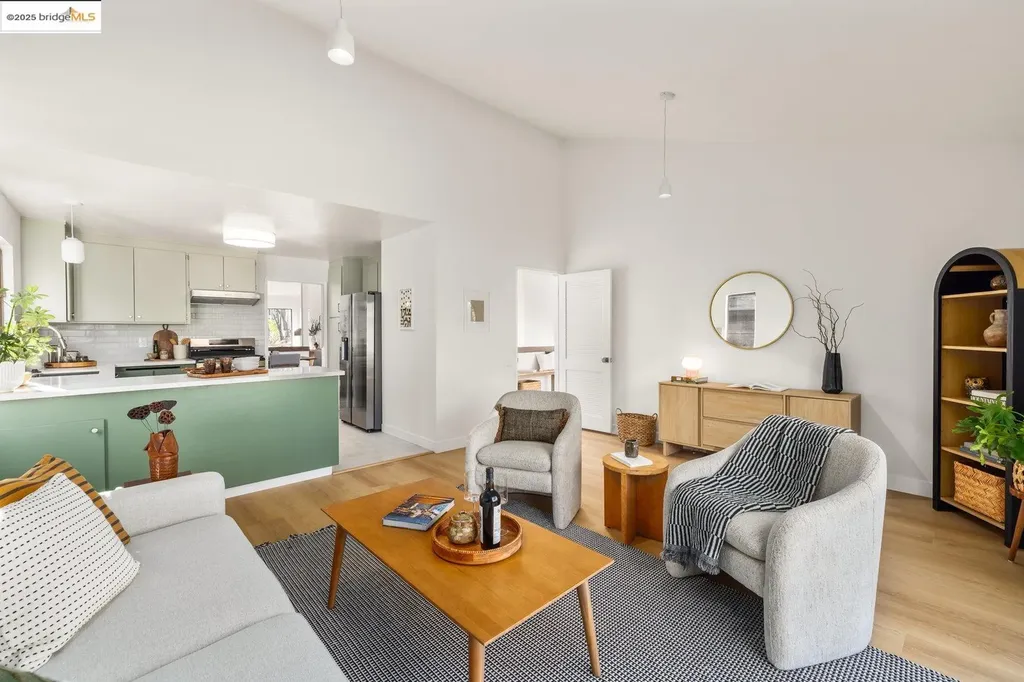 568 Vistamont Avenue Berkeley CA 94708