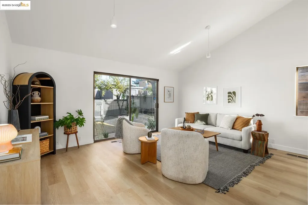568 Vistamont Avenue Berkeley CA 94708