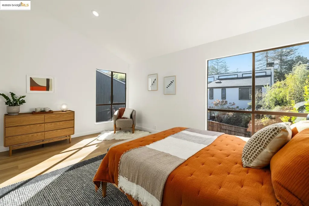 568 Vistamont Avenue Berkeley CA 94708