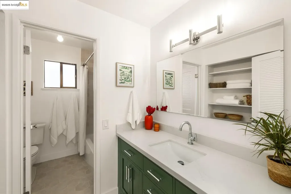 568 Vistamont Avenue Berkeley CA 94708