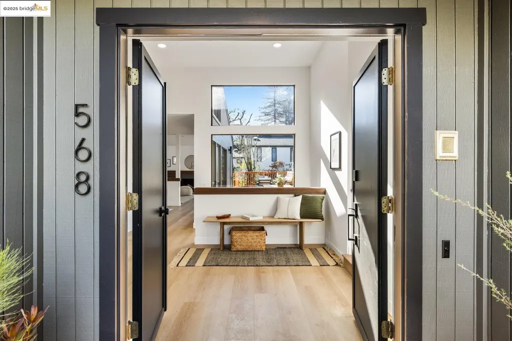 568 Vistamont Avenue Berkeley CA 94708