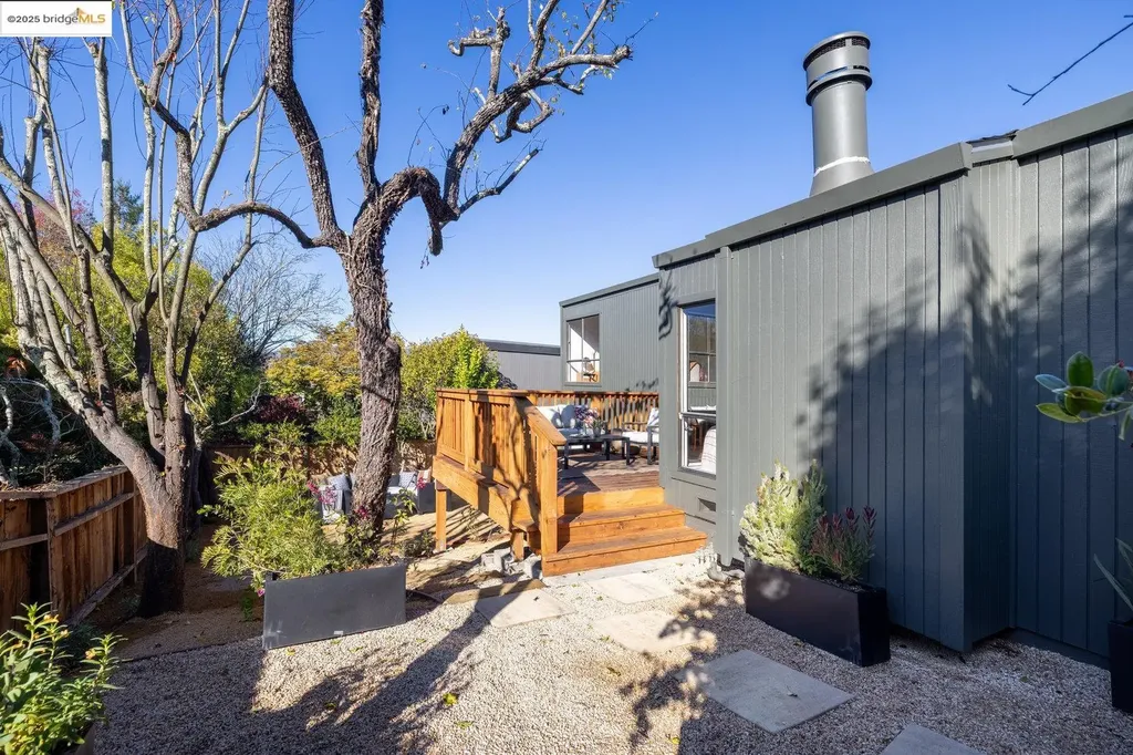 568 Vistamont Avenue Berkeley CA 94708