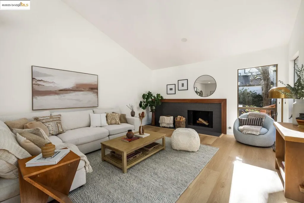 568 Vistamont Avenue Berkeley CA 94708