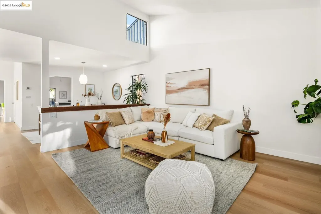 568 Vistamont Avenue Berkeley CA 94708
