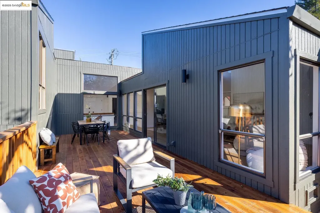 568 Vistamont Avenue Berkeley CA 94708