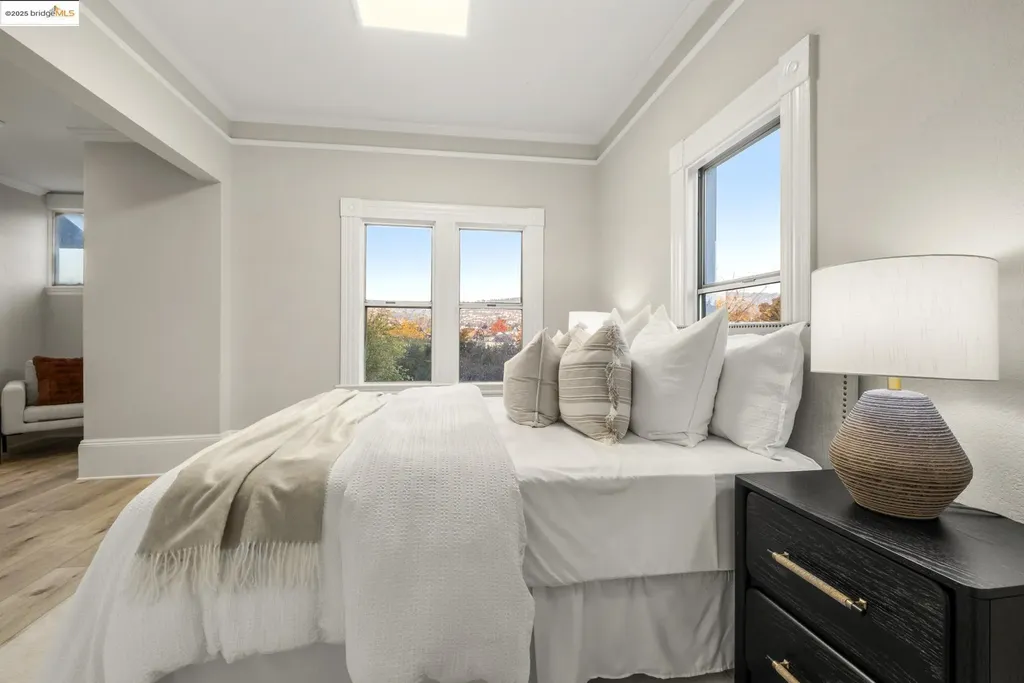 2050 30th Street Oakland CA 94606