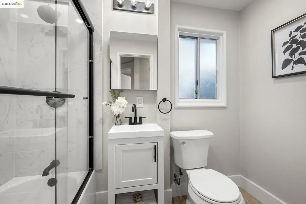 2050 30th Street Oakland CA 94606