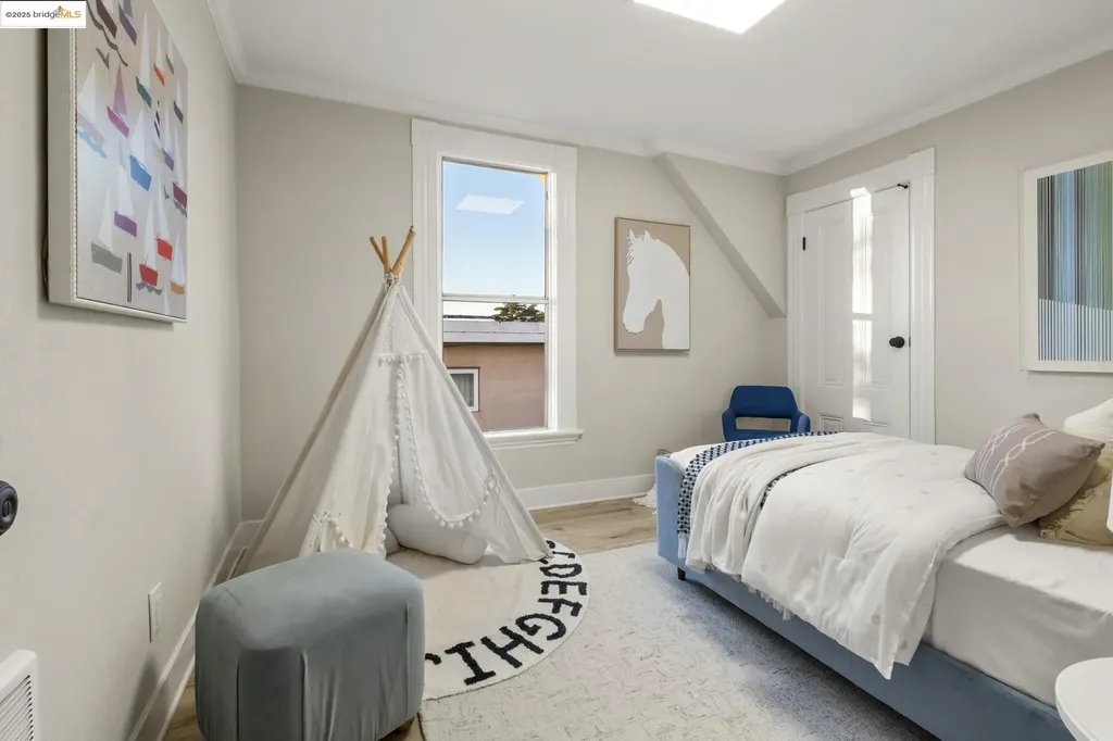 2050 30th Street Oakland CA 94606