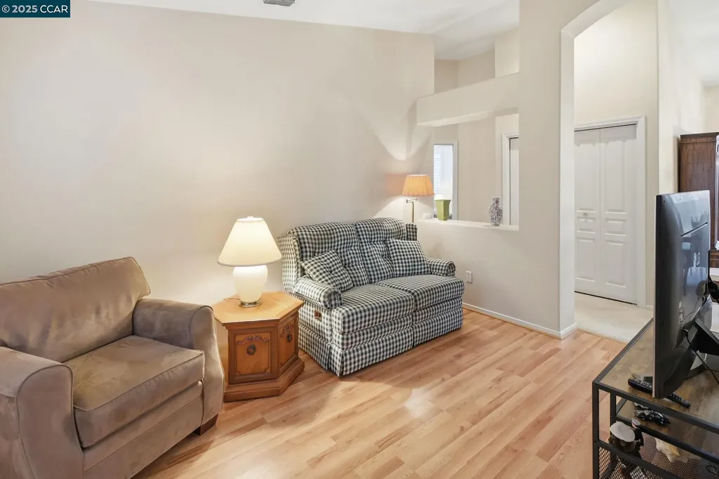 443 Mandarin Circle Vacaville CA 95687