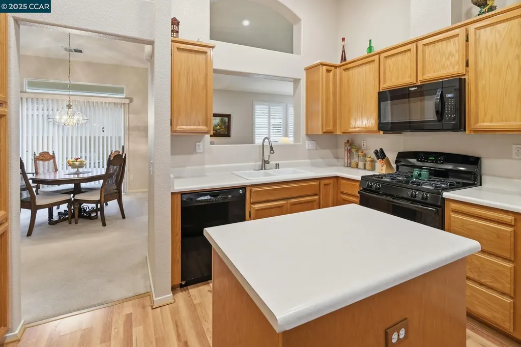 443 Mandarin Circle Vacaville CA 95687