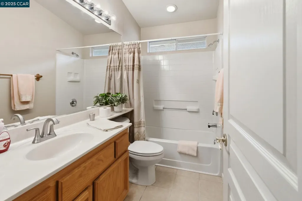 443 Mandarin Circle Vacaville CA 95687