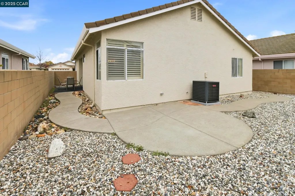 443 Mandarin Circle Vacaville CA 95687