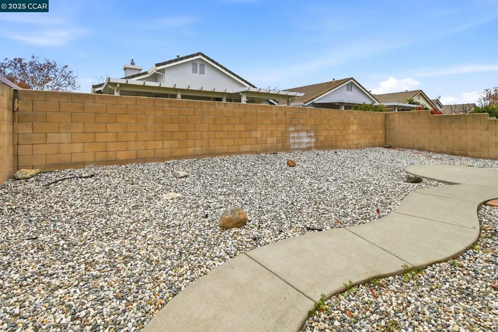 443 Mandarin Circle Vacaville CA 95687