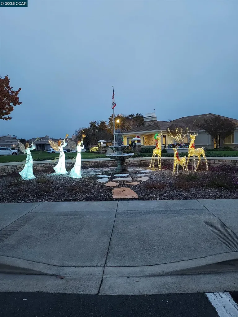 443 Mandarin Circle Vacaville CA 95687