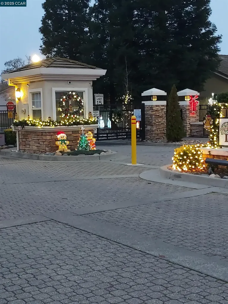 443 Mandarin Circle Vacaville CA 95687