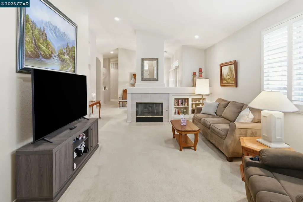 443 Mandarin Circle Vacaville CA 95687