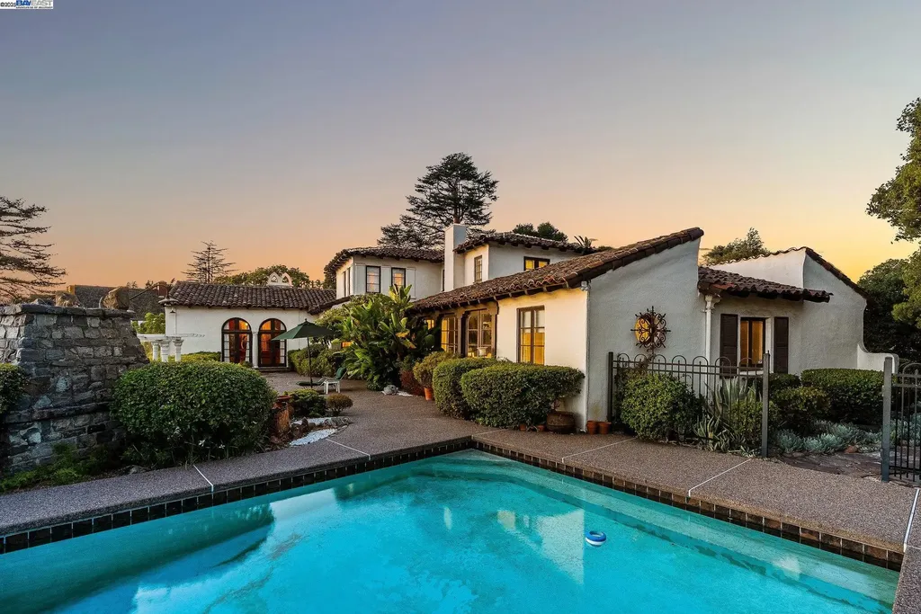 921 Warren Street Hayward CA 94541